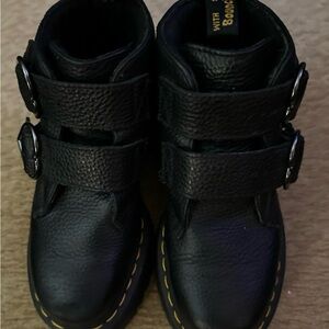 Doc Martens Leather Devon Heart Platforms